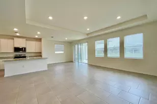 5520 Hollingworth Trl, Wesley Chapel, FL 33545 - Photo 6