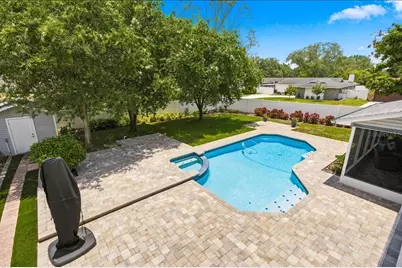 13101 Burnes Lake Drive, Tampa, FL 33612 - Photo 44
