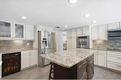 13101 Burnes Lake Drive, Tampa, FL 33612 - Photo 10