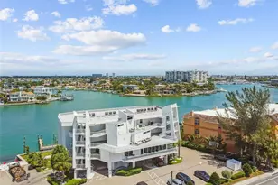 10091 Gulf Blvd, Treasure Island, FL 33706 - Photo 32