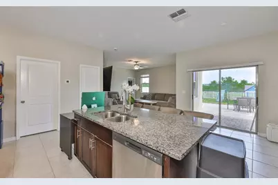 9454 Channing Hill Drive, Sun City Center, FL 33573 - Photo 6