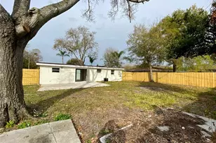 1212 Windermere Way, Tampa, FL 33619 - Photo 2