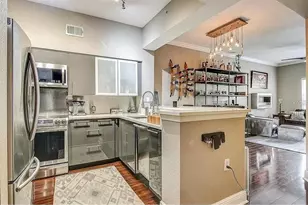 100 4th Ave S, Saint Petersburg, FL 33701 - Photo 2