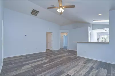6010 Skylarkcrest Drive, Lithia, FL 33547 - Photo 6