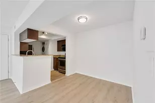 10200 Gandy Blvd N, Saint Petersburg, FL 33702 - Photo 6