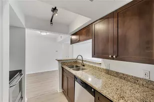 10200 Gandy Blvd N, Saint Petersburg, FL 33702 - Photo 10