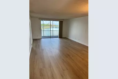 7405 Bay Island Drive S #220, South Pasadena, FL 33707 - Photo 4