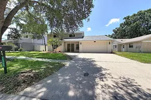 15708 Woodcock Pl, Tampa, FL 33624 - Photo 4