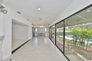 1927 E View Dr, Sun City Center, FL 33573 - Photo 18