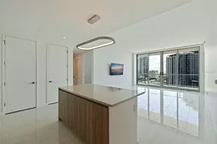 400 Central Ave, Saint Petersburg, FL 33701 - Photo 6
