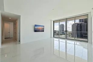 400 Central Ave, Saint Petersburg, FL 33701 - Photo 4