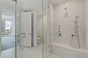 400 Central Ave, Saint Petersburg, FL 33701 - Photo 30