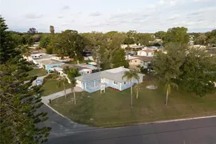 10341 Kumquat Ln, Seminole, FL 33772 - Photo 4