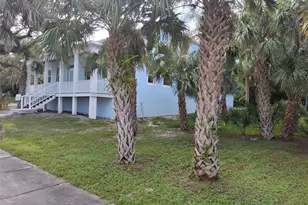 383 Georgia Ave, Crystal Beach, FL 34681 - Photo 2