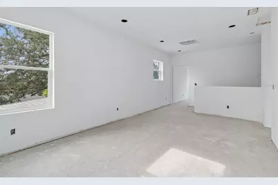 383 Georgia Avenue, Crystal Beach, FL 34681 - Photo 40
