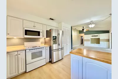 3195 Chamblee Lane, Clearwater, FL 33759 - Photo 10