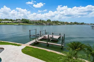 226 Poinciana Ln, Largo, FL 33770 - Photo 62