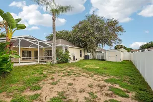 2302 Towering Oaks Cir, Seffner, FL 33584 - Photo 38