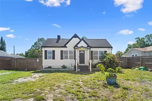 5831 43rd Street N, Saint Petersburg, FL 33714 - Photo 2