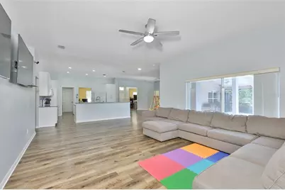 10234 Bloomfield Hills Drive, Seffner, FL 33584 - Photo 12