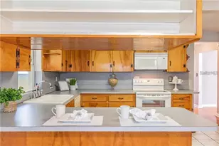 5418 Riverhills Dr, Temple Terrace, FL 33617 - Photo 12