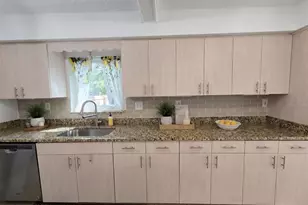 6001 Cedar St NE, Saint Petersburg, FL 33703 - Photo 14