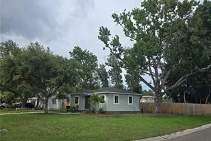 6001 Cedar St NE, Saint Petersburg, FL 33703 - Photo 2