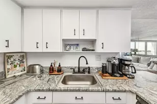 500 Treasure Island Causeway, Saint Petersburg, FL 33706 - Photo 18
