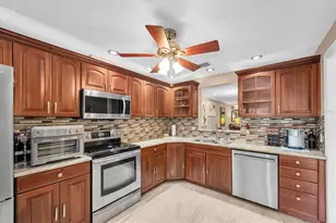 19029 US Hwy 19 N, Clearwater, FL 33764 - Photo 8