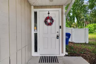9 Freshwater Dr, Palm Harbor, FL 34684 - Photo 20