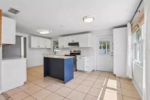 8090 68th St N, Pinellas Park, FL 33781 - Photo 4