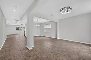 11628 Lake Lucaya Dr, Riverview, FL 33579 - Photo 8