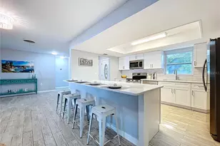 7960 2nd St N, Saint Petersburg, FL 33702 - Photo 6