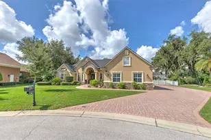 2121 Southern Oaks Ln, Lakeland, FL 33813 - Photo 2