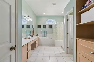 10111 Kingshyre Way, Tampa, FL 33647 - Photo 24