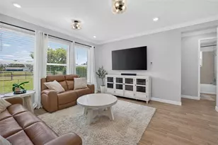 3266 Dunning Dr, Royal Palm Beach, FL 33411 - Photo 10