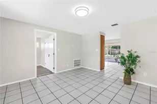 10920 111th St, Largo, FL 33778 - Photo 2