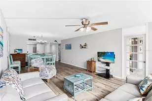7400 Sun Island Dr S, South Pasadena, FL 33707 - Photo 16