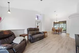 15114 Laurel Cove Cir, Odessa, FL 33556 - Photo 24