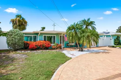 580 Baywood Drive N, Dunedin, FL 34698 - Photo 2