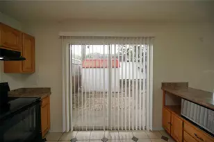 7605 Glades Ct, Tampa, FL 33637 - Photo 14