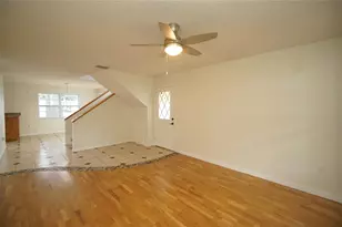 7605 Glades Ct, Tampa, FL 33637 - Photo 16