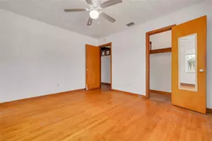 869 53rd Ave S, Saint Petersburg, FL 33705 - Photo 8