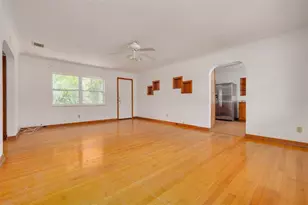 869 53rd Ave S, Saint Petersburg, FL 33705 - Photo 4
