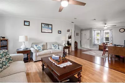 116 Mount Isle Avenue NE #116, Saint Petersburg, FL 33702 - Photo 10