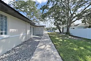 5419 Cotee River Dr, New Port Richey, FL 34652 - Photo 10