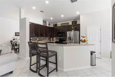 35124 Deerfield Oaks Drive, Zephyrhills, FL 33541 - Photo 8