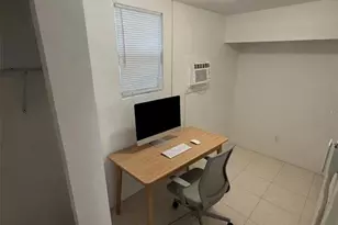 935 17th Ave S, Saint Petersburg, FL 33705 - Photo 10