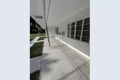 935 17th Avenue S, Saint Petersburg, FL 33705 - Photo 16