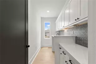 413 W Paris St, Tampa, FL 33604 - Photo 32